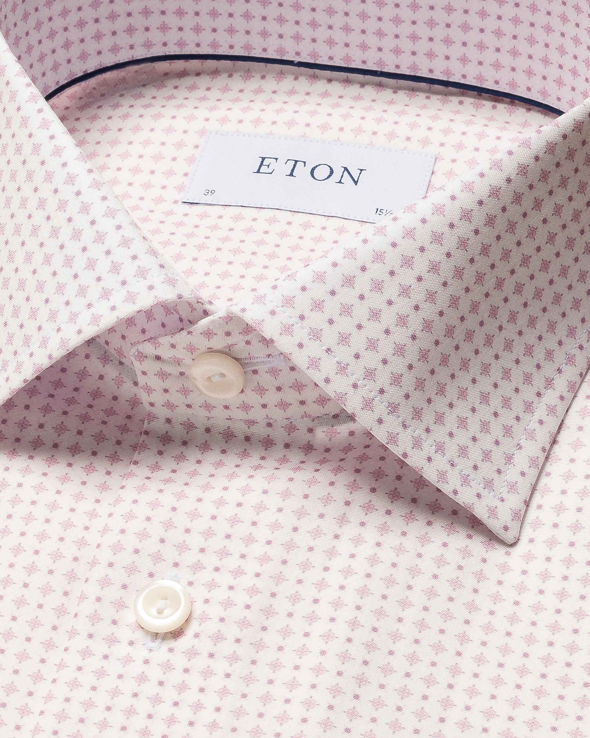 Chemise de twill rose à motifs
