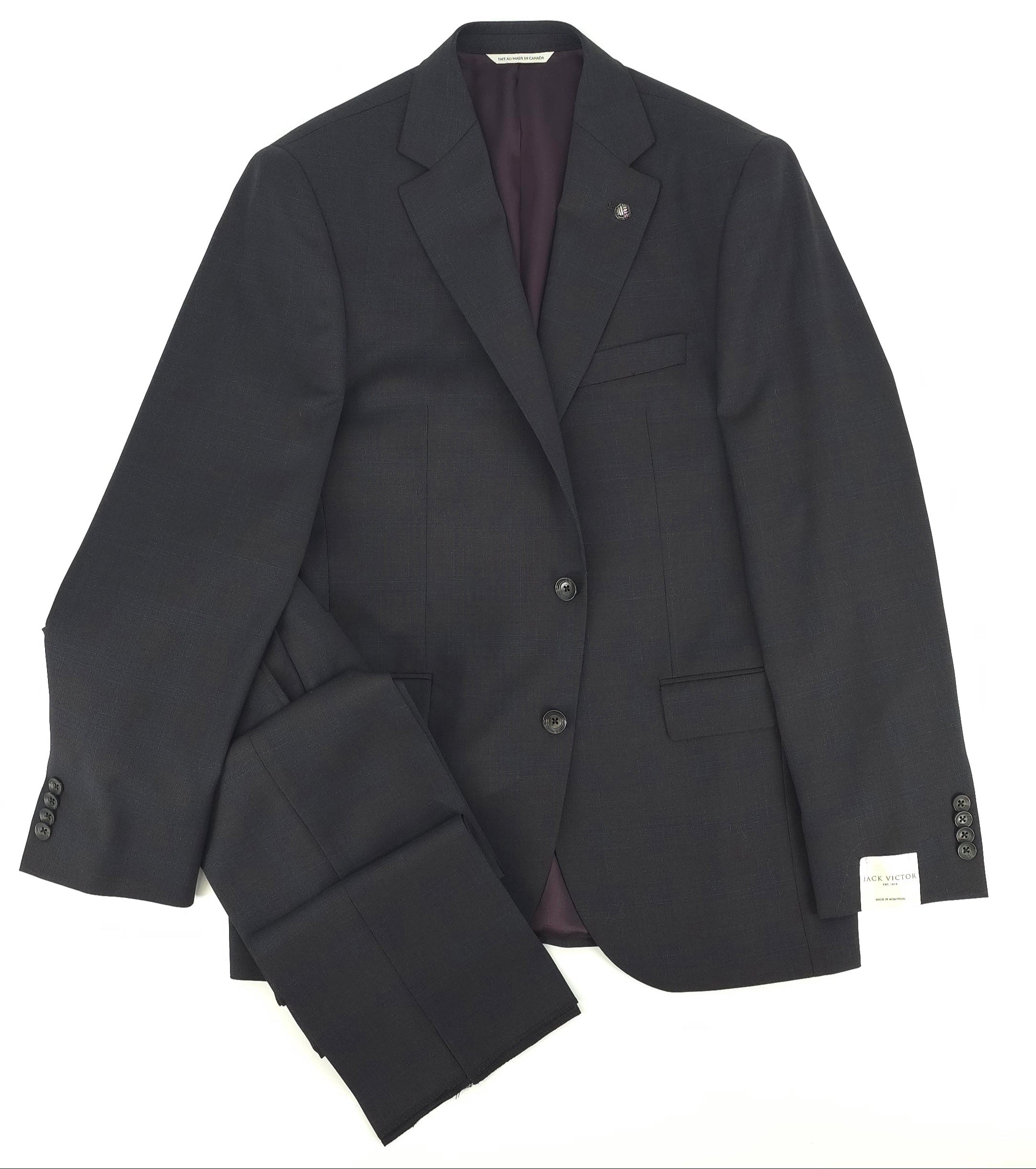 Complet supe 110 fait à Montréal