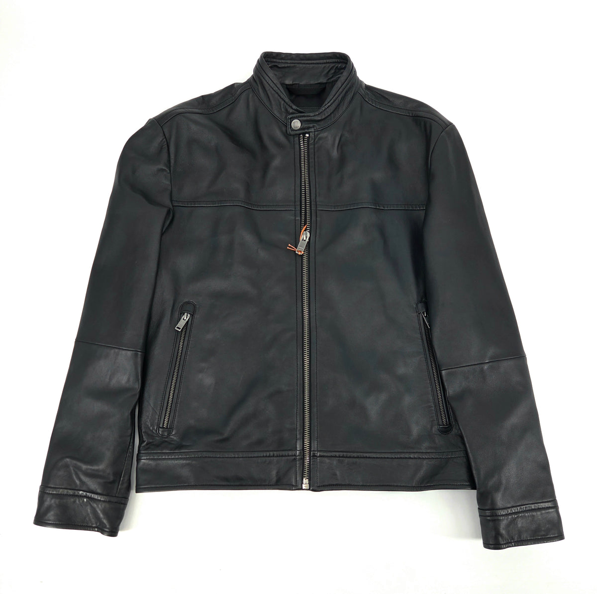 Veste en cuir noir style biker