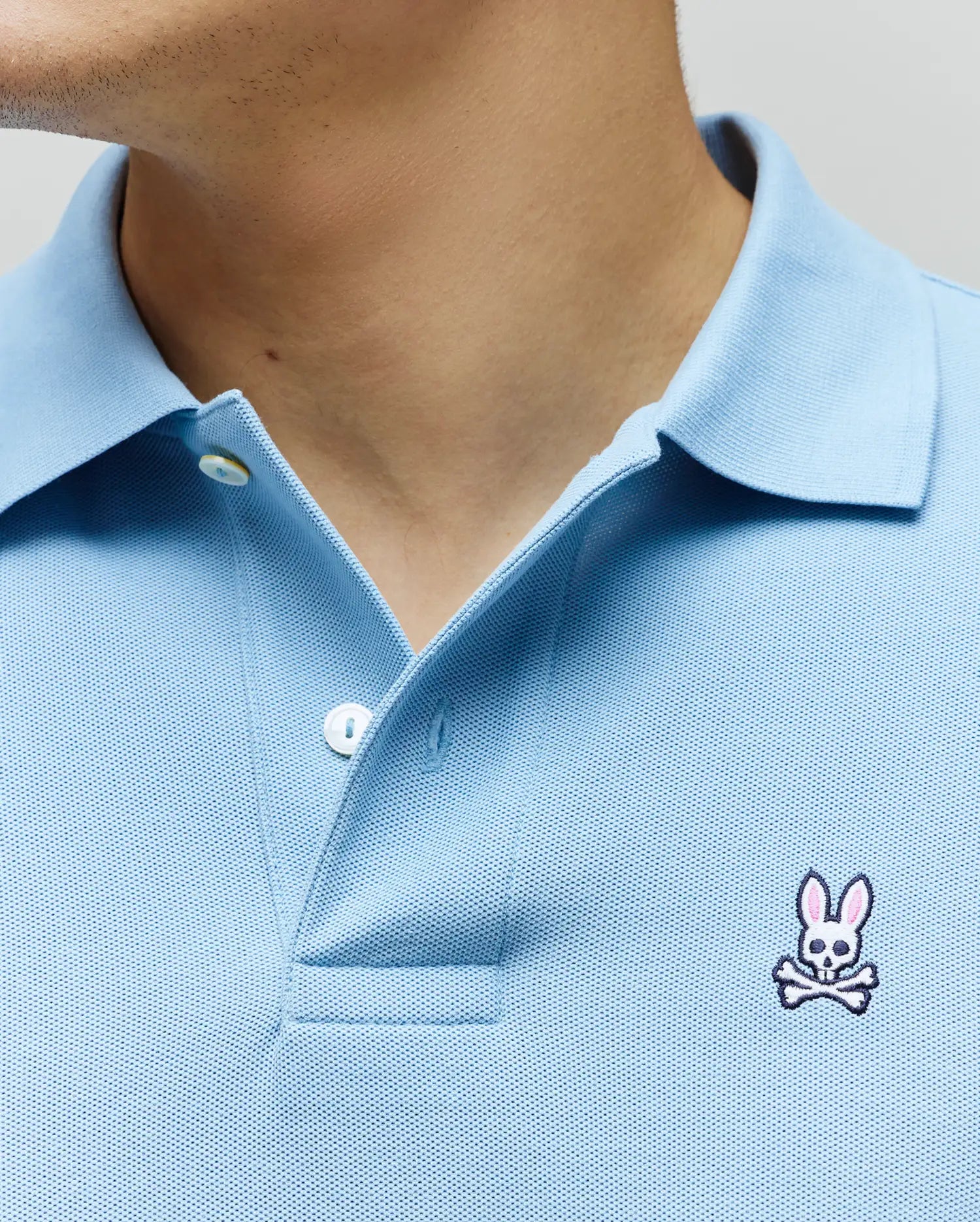 Polo en piqué classique bleu pâle