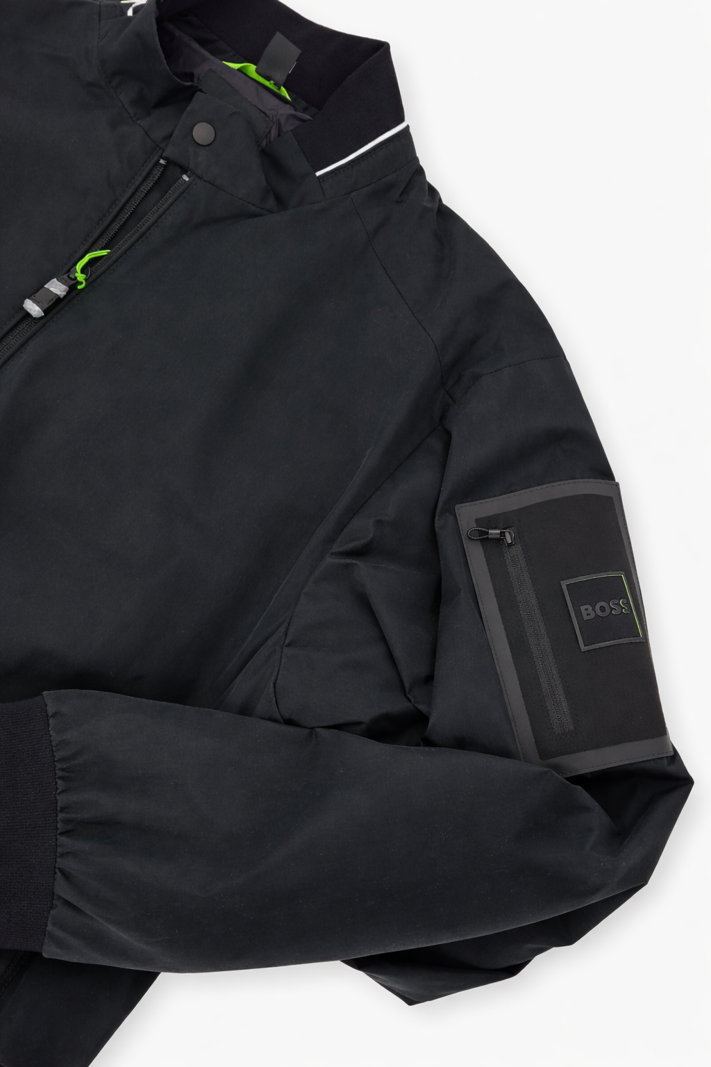 Blouson imperméable à double liseré