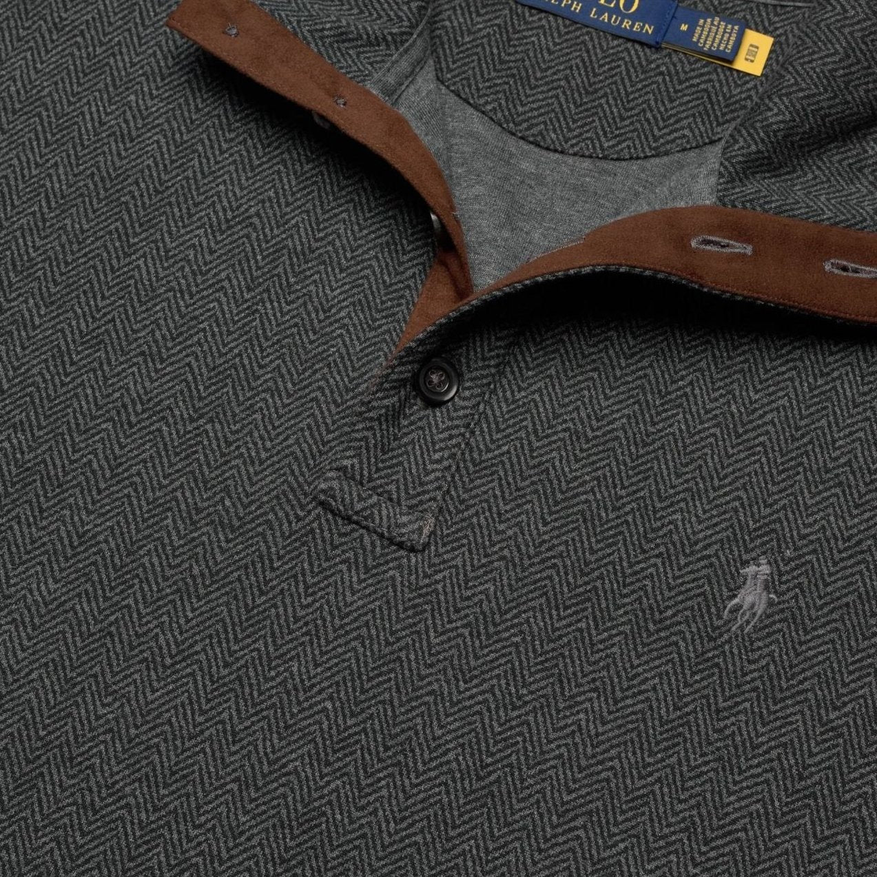 Pull a boutons gris