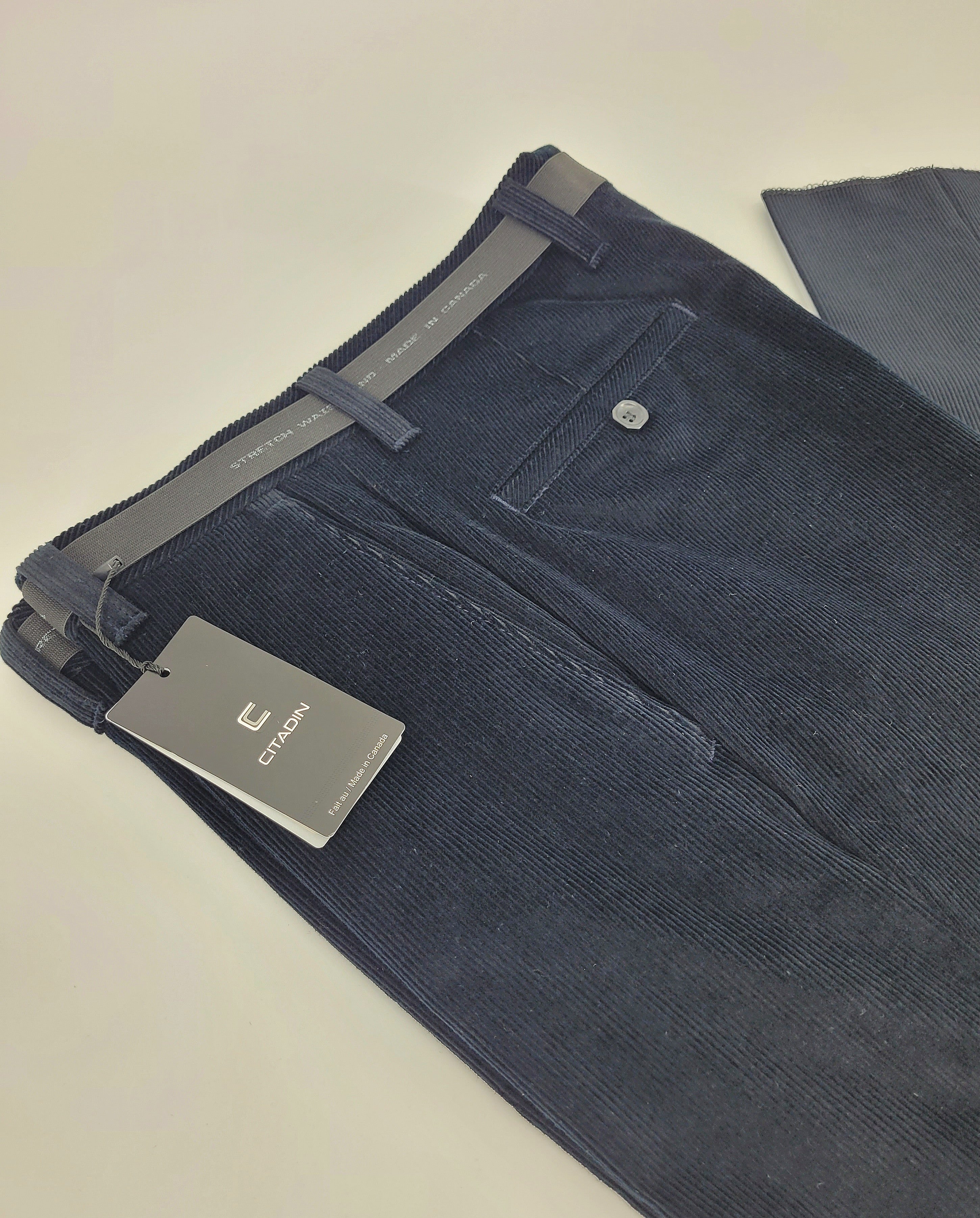 Pantalon de coton style corduroy