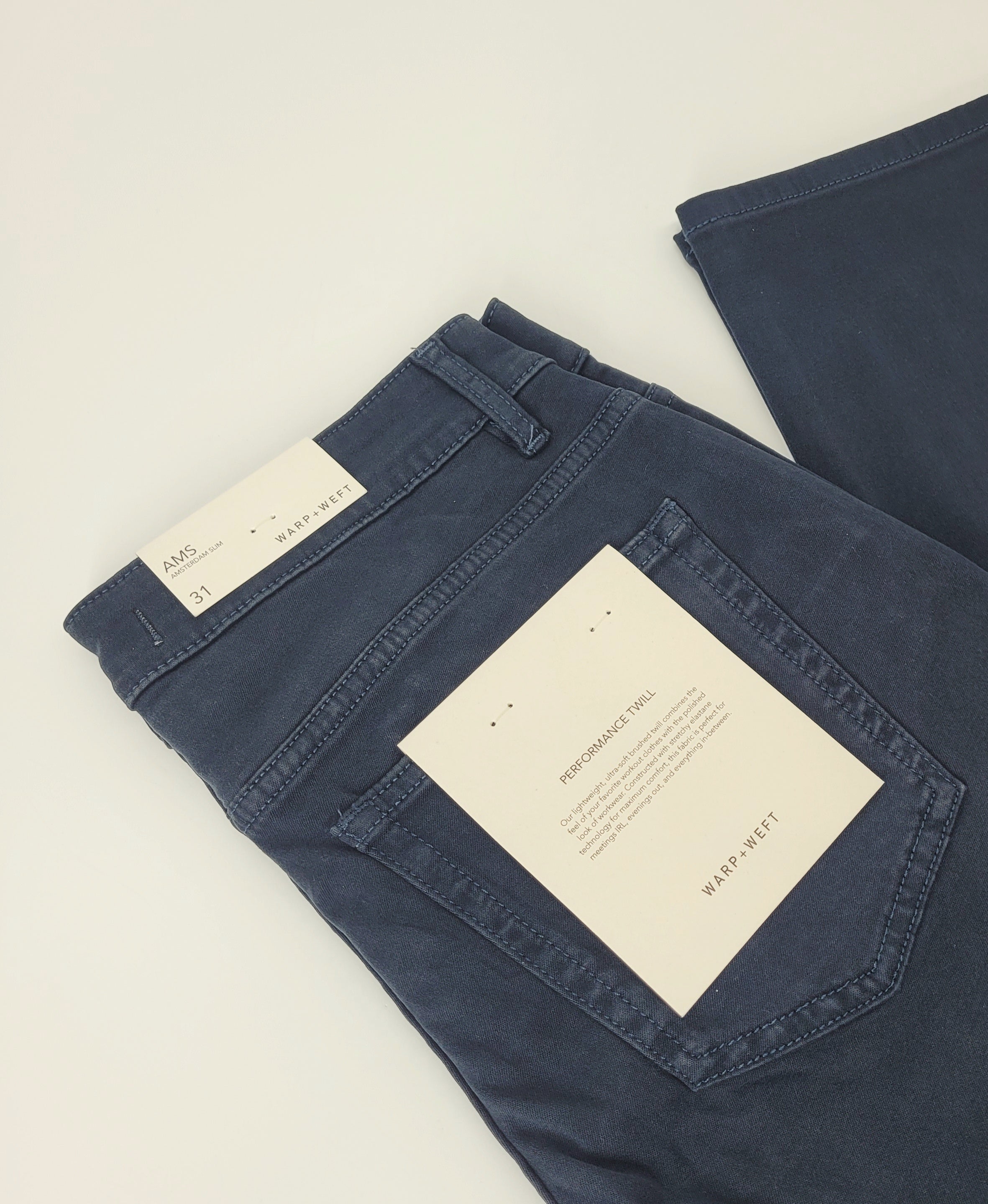 Jeans marine foncé ajusté extensible