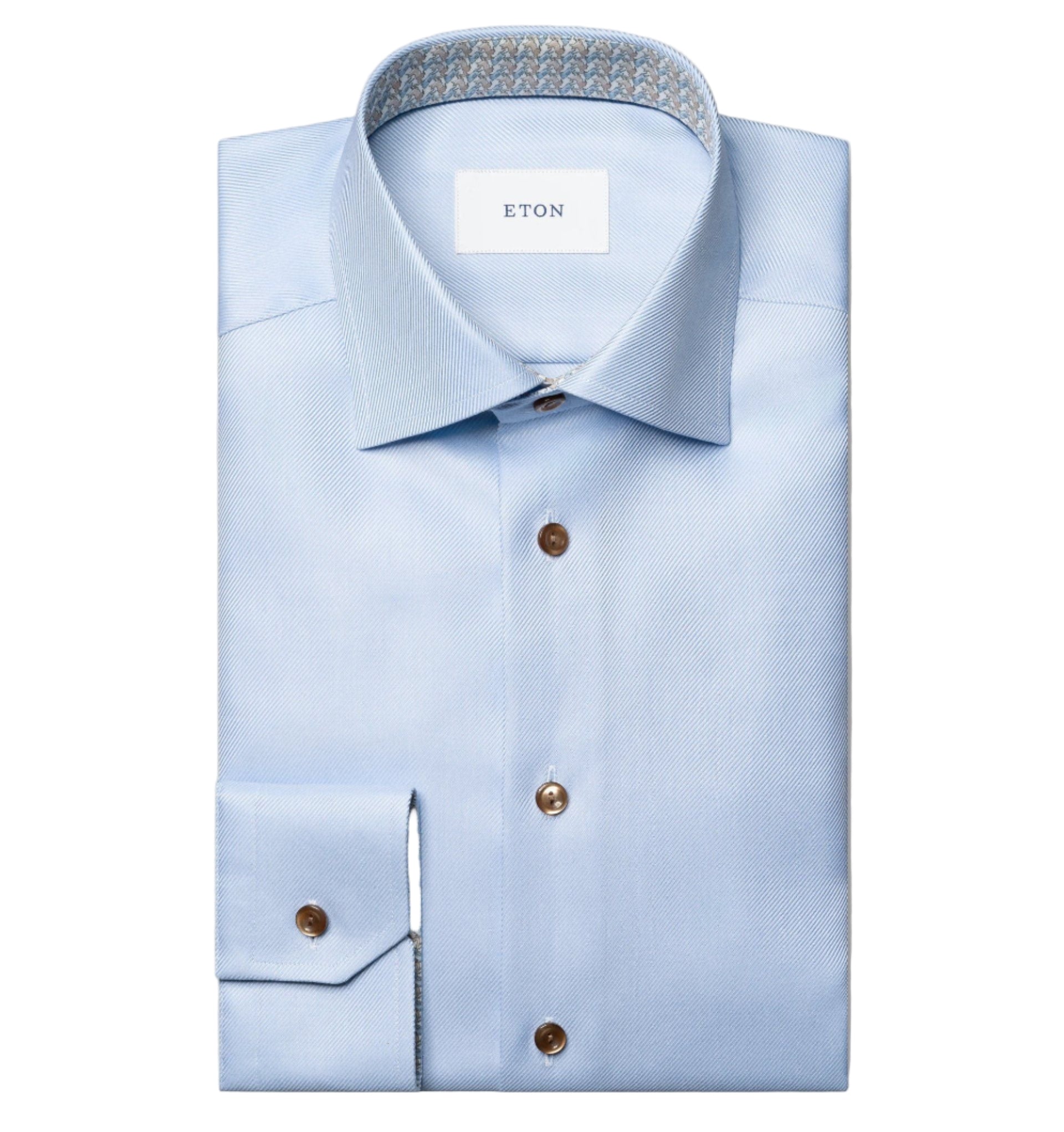 Chemise bleu avec boutons contrastes