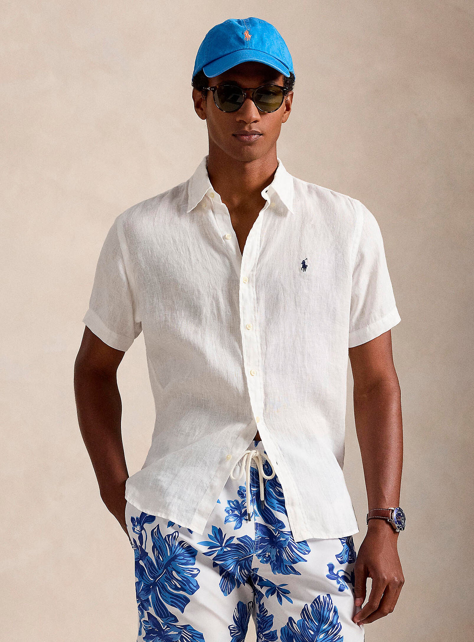 Chemise de lin blanche à manches courtes