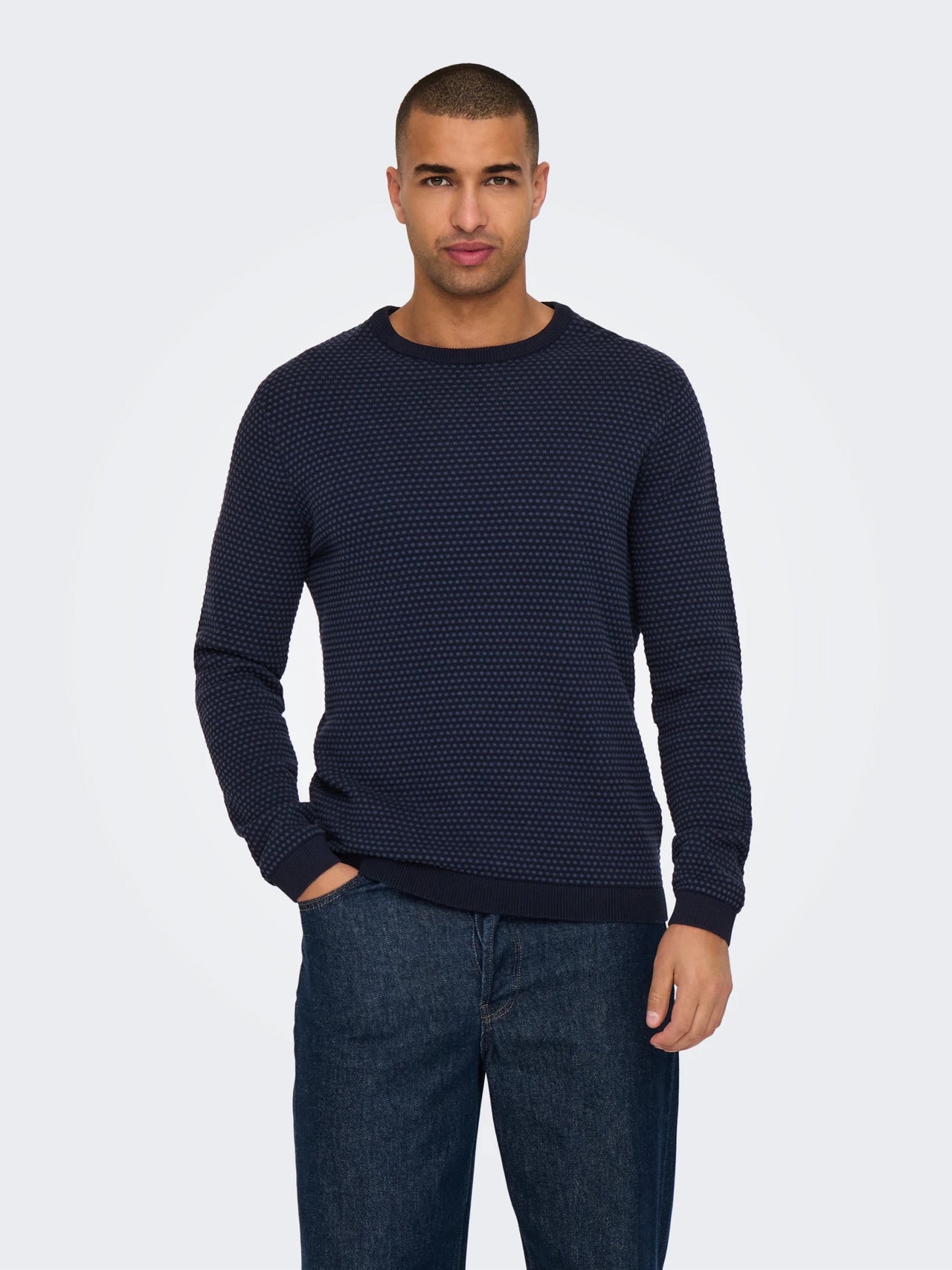 Pull de coton marine Tapa