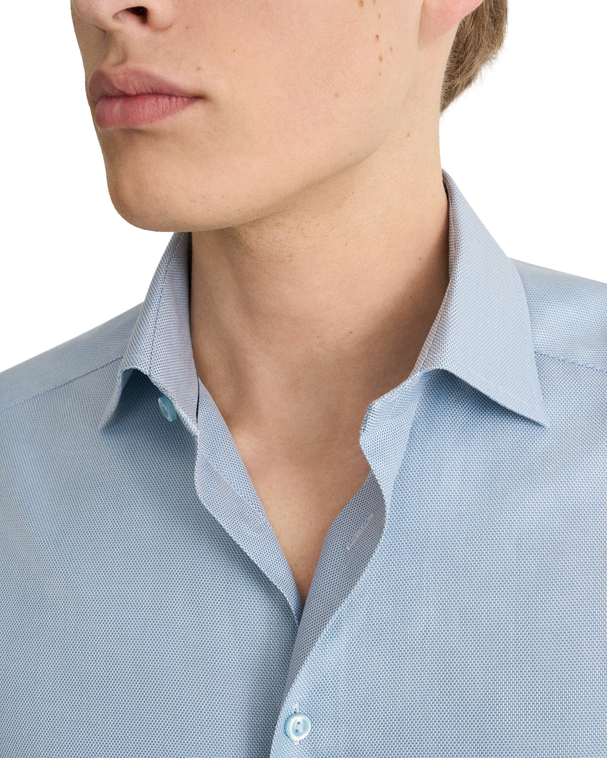 Chemise bleu pâle signature à boutons ton sur ton